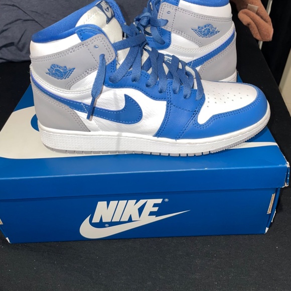 Jordan 1s - Picture 2 of 2